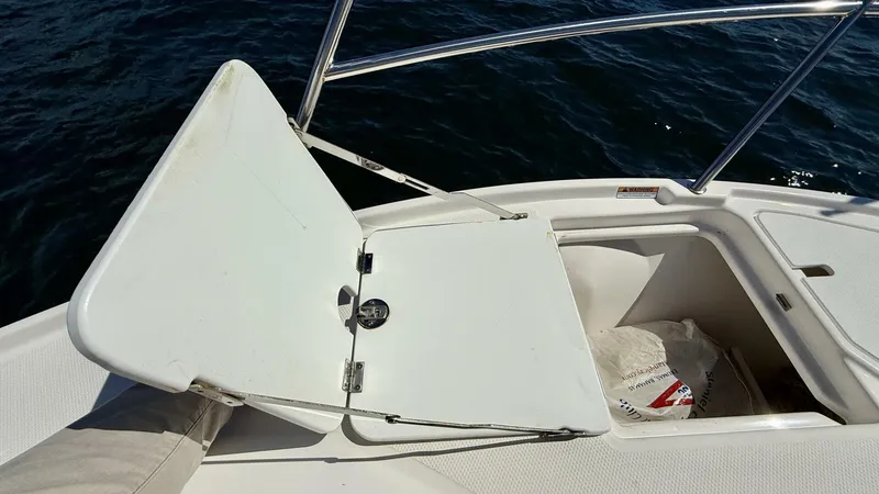 Slide: The Image of Cutwater C-32 CB 2022 - 5619232