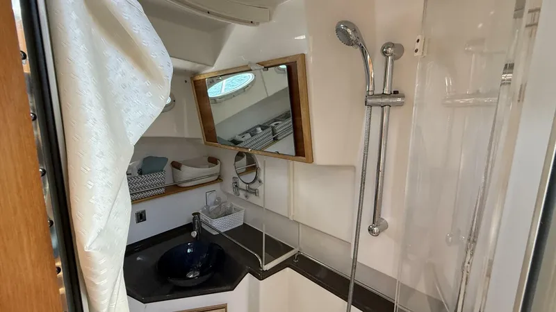 Slide: The Image of Cutwater C-32 CB 2022 - 5619263