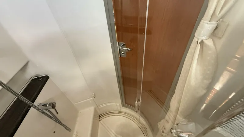 Slide: The Image of Cutwater C-32 CB 2022 - 5619266