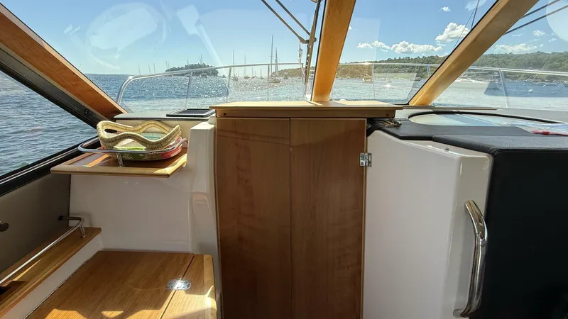 Slide: The Image of Cutwater C-32 CB 2022 - 5619271