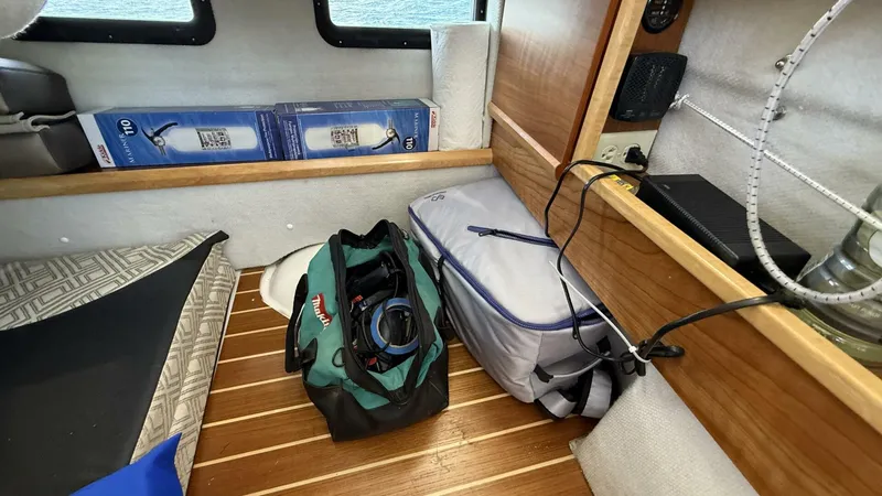 Slide: The Image of Cutwater C-32 CB 2022 - 5619274