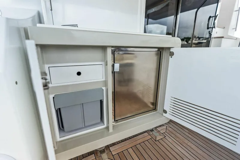 Slide: The Image of Azimut 72 Flybridge 2017 - 5620736