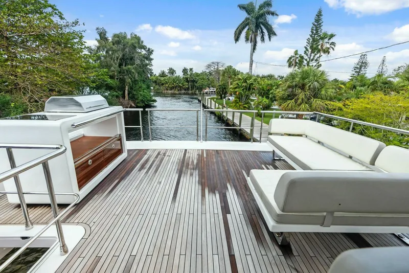 Slide: The Image of Azimut 72 Flybridge 2017 - 5620740