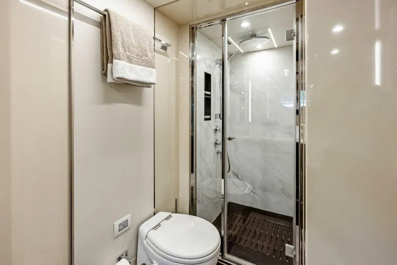 Slide: The Image of Azimut 72 Flybridge 2017 - 5620772