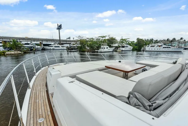 Slide: The Image of Azimut 72 Flybridge 2017 - 5620722