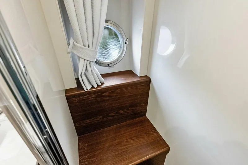 Slide: The Image of Azimut 72 Flybridge 2017 - 5621083