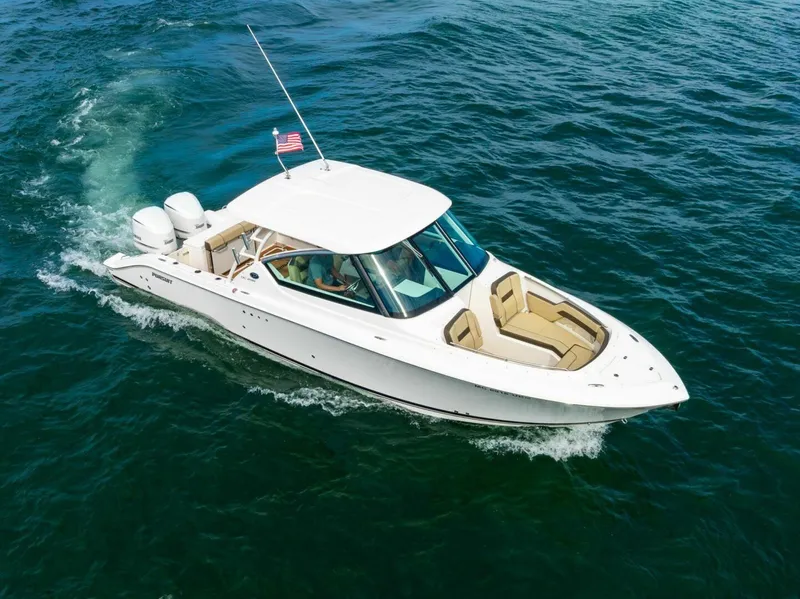 Slide: The Image of Pursuit 295 Dual Console 2019 - 5619536