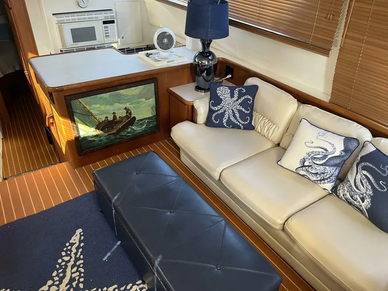 Slide: The Image of Carver 440 Aft Cabin Salon - 5733496