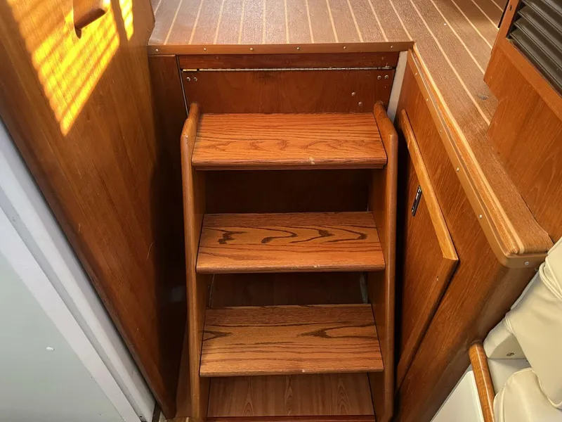 Slide: The Image of Carver 440 Aft Cabin Steps up to the Salon - 5733426