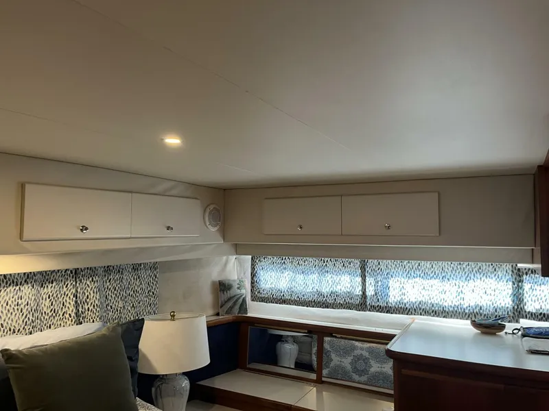 Slide: The Image of Carver 440 Aft Cabin Master Cabin - 5733451