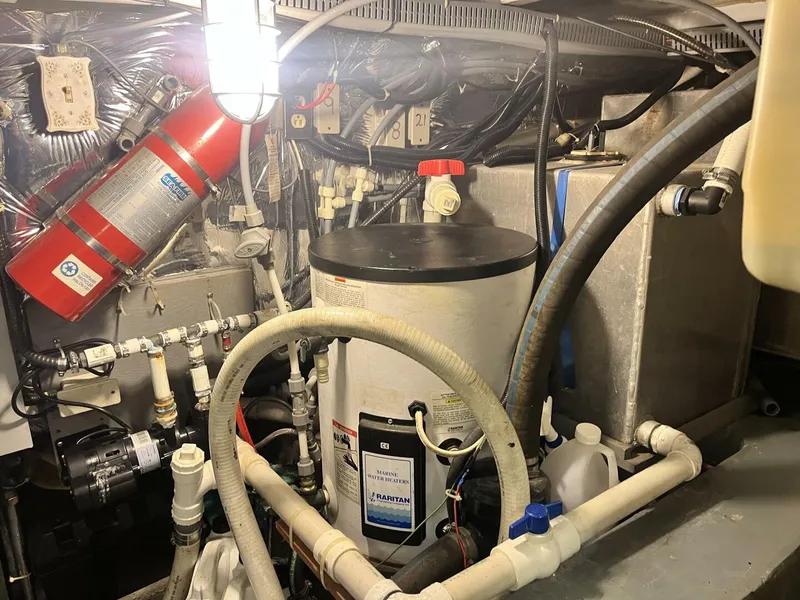 Slide: The Image of Carver 440 Aft Cabin - 5898997