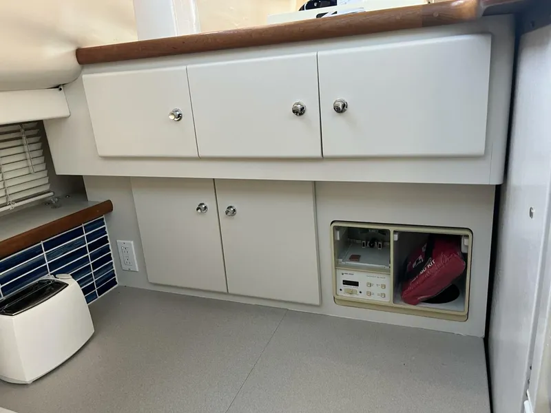 Slide: The Image of Carver 440 Aft Cabin Galley - 5733409