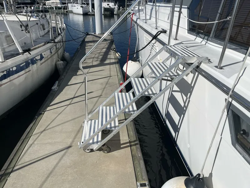 Slide: The Image of Carver 440 Aft Cabin Boarding Ladder - 5733482