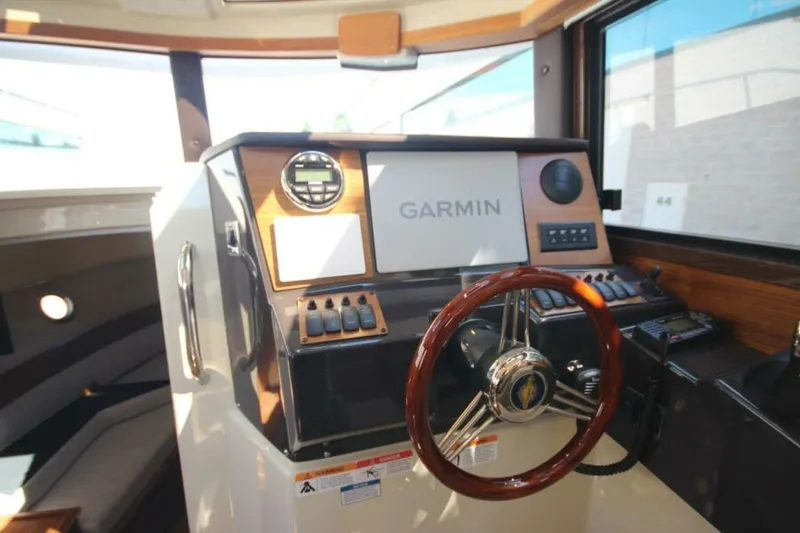 Slide: The Image of Ranger Tug R-25 Luxury Edition 2026 - 5619934