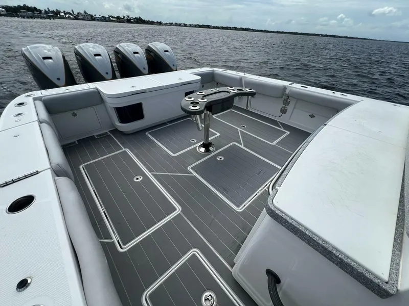 Slide: The Image of HCB 53 Title Wave - Cockpit 2020 HCB 53 Title Wave - 5620001