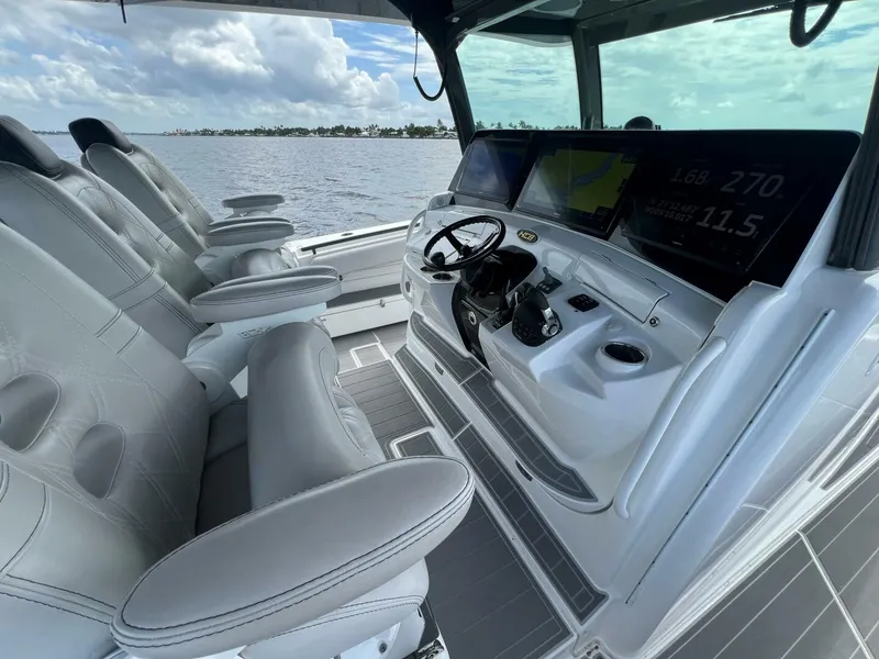 Slide: The Image of HCB 53 Title Wave - Helm 2020 HCB 53 Title Wave - 5620015