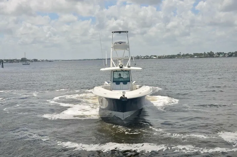 Slide: The Image of HCB 53 Title Wave - Bow 2020 HCB 53 Title Wave - 5619993