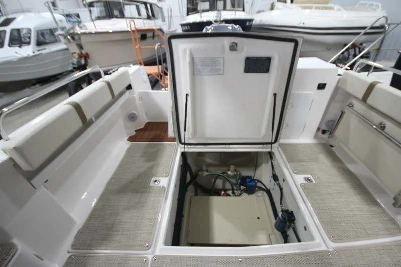 Slide: The Image of Ranger Tug R-25 Luxury Edition 2026 - 5864658