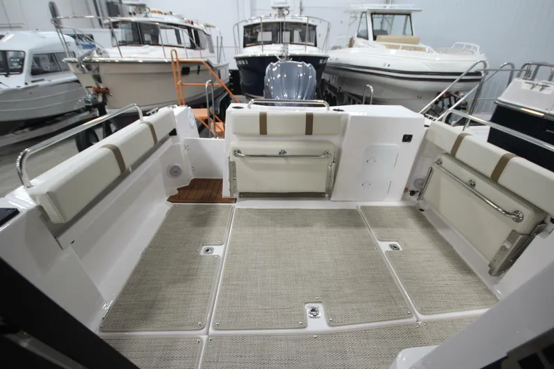 Slide: The Image of Ranger Tug R-25 Luxury Edition 2026 - 5864653