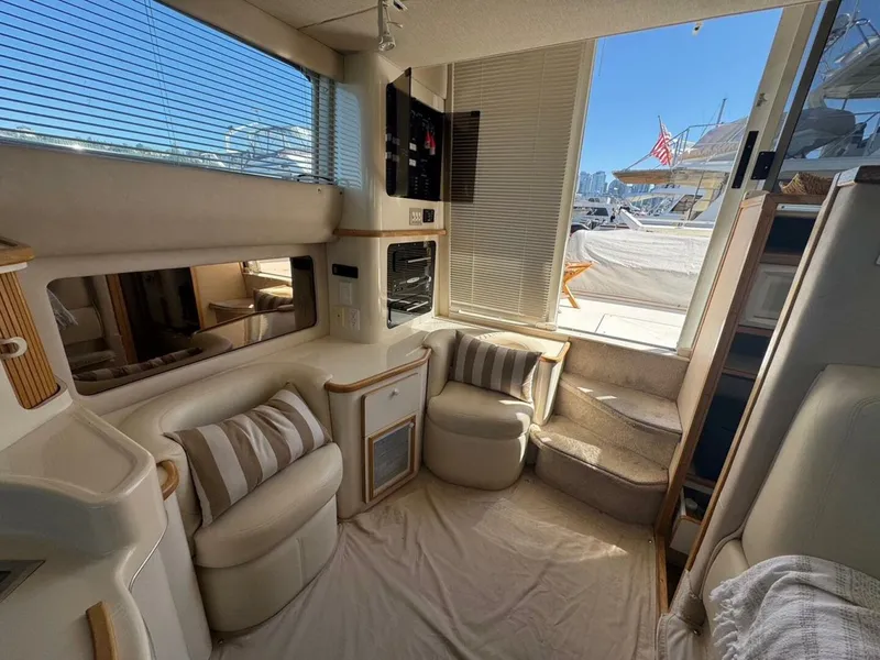 Slide: The Image of 3 Stbd Salon Seating - 5620017