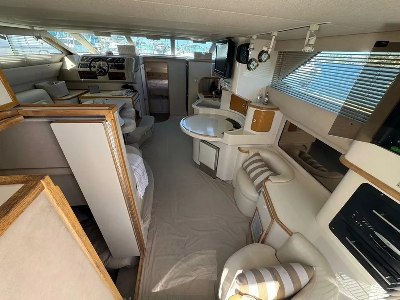 Slide: The Image of 4 Main Salon - 5620020