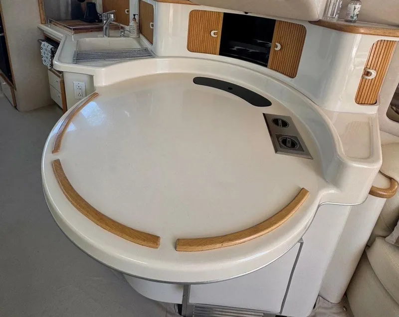 Slide: The Image of 5b Main Salon Galley - 5620024