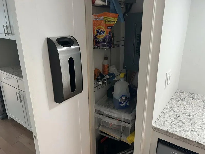 Slide: The Image of Sumerset Houseboat 1981 - 5628182