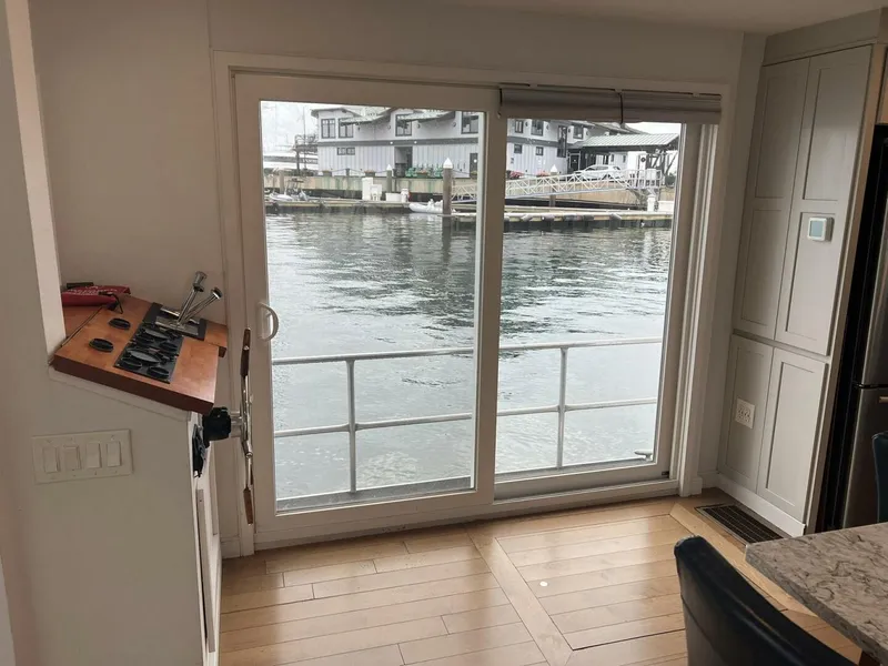 Slide: The Image of Sumerset Houseboat 1981 - 5628168