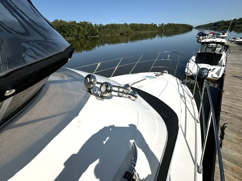 Slide: The Image of Meridian 459 Cockpit Motoryacht 2004 - 5636395