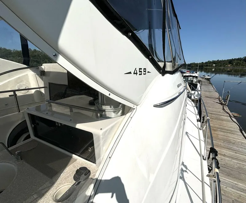 Slide: The Image of Meridian 459 Cockpit Motoryacht 2004 - 5636396
