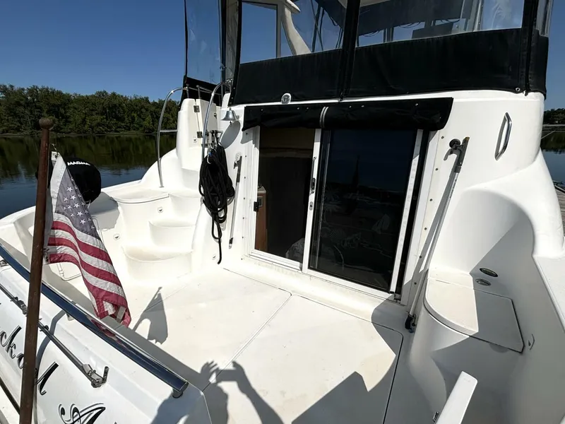 Slide: The Image of Meridian 459 Cockpit Motoryacht 2004 - 5636403