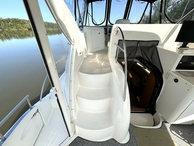 Slide: The Image of Meridian 459 Cockpit Motoryacht 2004 - 5636388