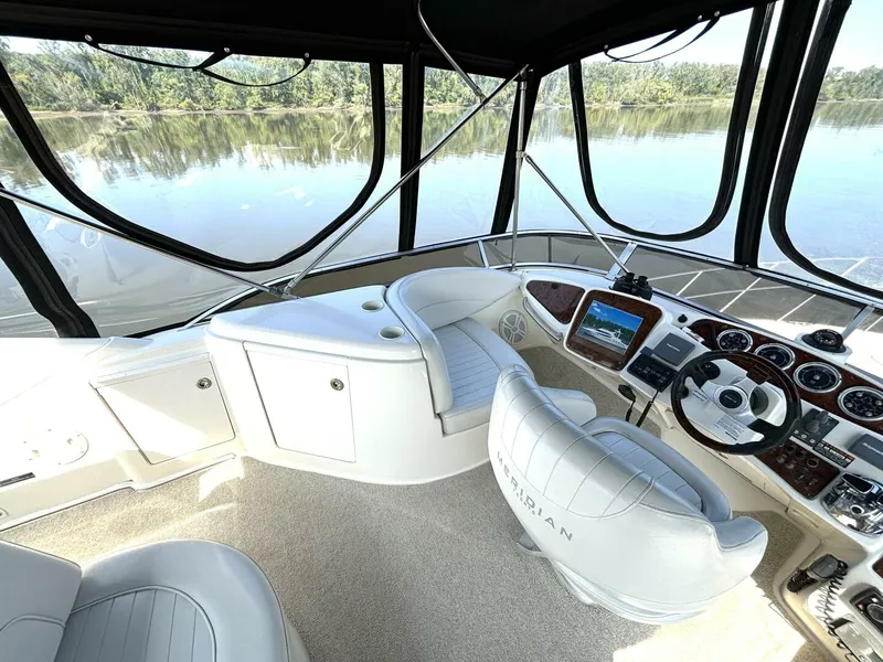 Slide: The Image of Meridian 459 Cockpit Motoryacht 2004 - 5636385