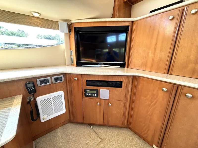 Slide: The Image of Meridian 459 Cockpit Motoryacht 2004 - 5636422