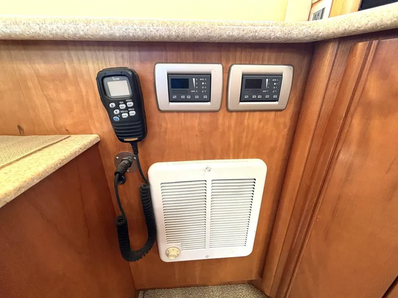 Slide: The Image of Meridian 459 Cockpit Motoryacht 2004 - 5636421