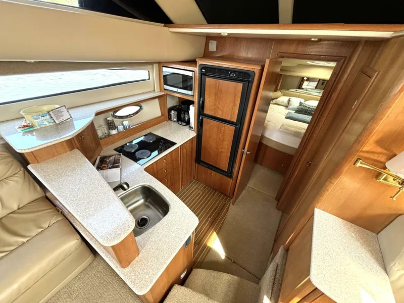 Slide: The Image of Meridian 459 Cockpit Motoryacht 2004 - 5636428