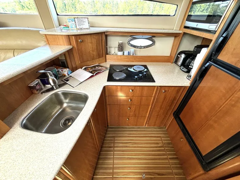 Slide: The Image of Meridian 459 Cockpit Motoryacht 2004 - 5636427