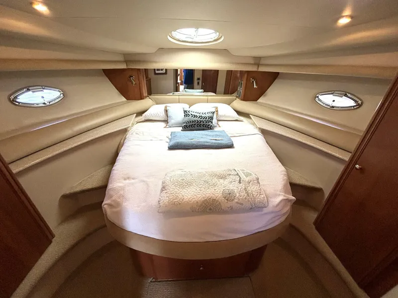 Slide: The Image of Meridian 459 Cockpit Motoryacht 2004 - 5636432
