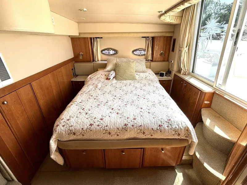 Slide: The Image of Meridian 459 Cockpit Motoryacht 2004 - 5636411