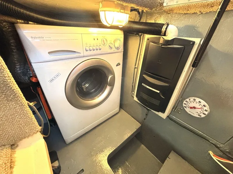 Slide: The Image of Meridian 459 Cockpit Motoryacht 2004 - 5636375