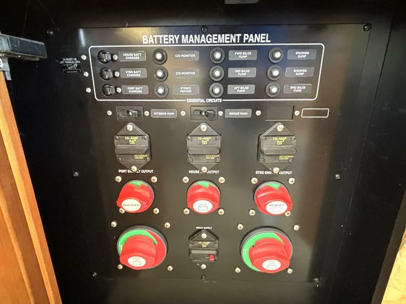 Slide: The Image of Meridian 459 Cockpit Motoryacht 2004 - 5636419