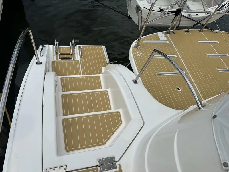 Slide: The Image of 2007 Manta 44 Power Cat 'Lah De Dah' - Aft Deck - 5678826