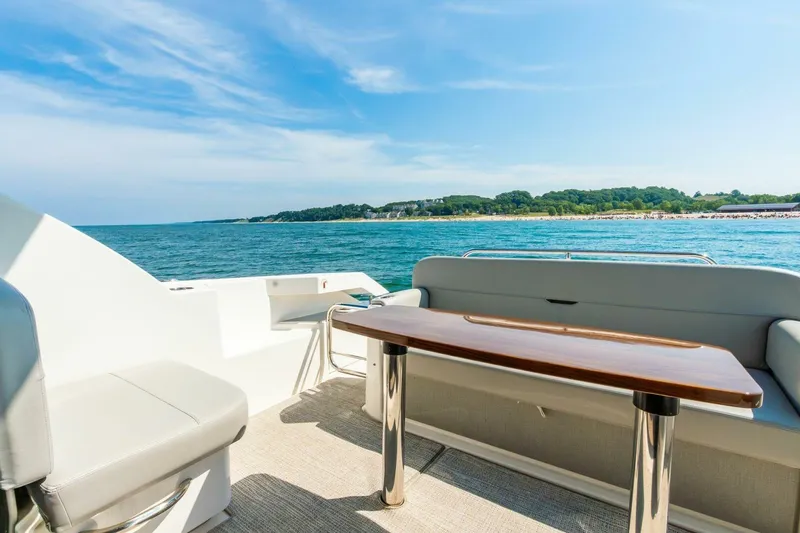 Slide: The Image of Tiara Yachts 39 Coupe 2023 - 5620307