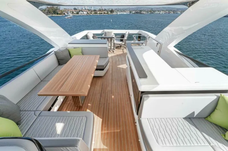 Slide: The Image of Pearl 72 2024 - 5621047