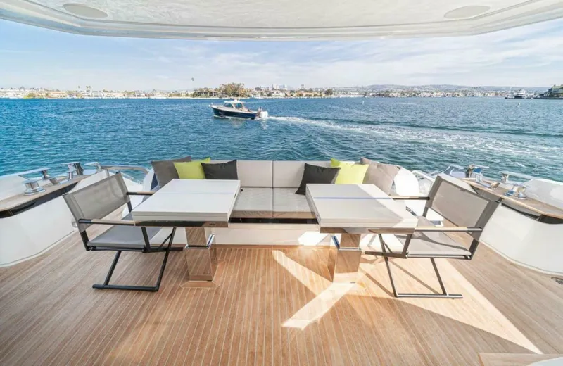 Slide: The Image of Pearl 72 2024 - 5621053