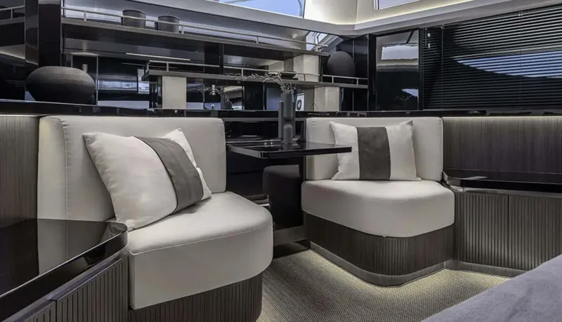 Slide: The Image of Pearl 72 2024 - 5621066