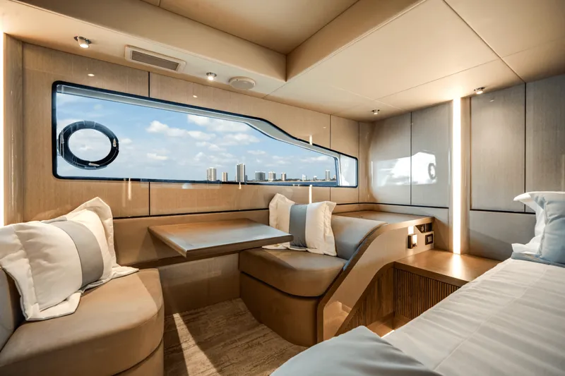 Slide: The Image of Cruisers Yachts 57 FLY 2026 - 5816346