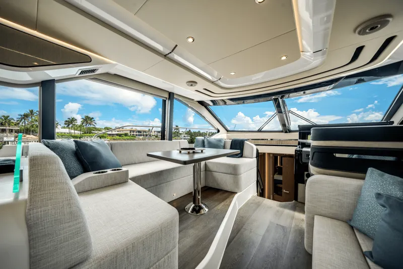 Slide: The Image of Cruisers Yachts 57 FLY 2026 - 5816363