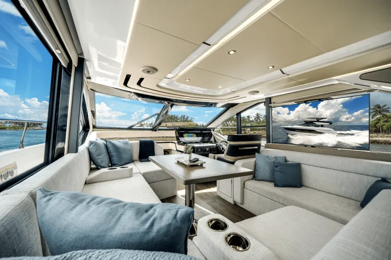 Slide: The Image of Cruisers Yachts 57 FLY 2026 - 5816366