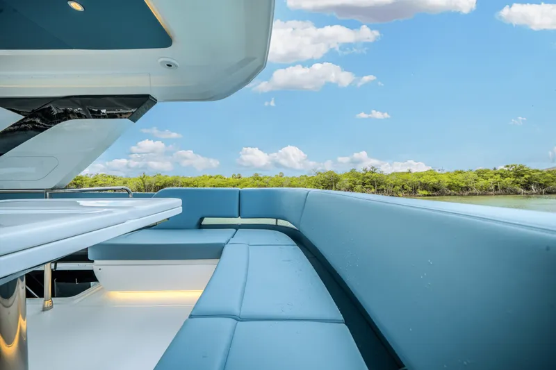 Slide: The Image of Cruisers Yachts 57 FLY 2026 - 5816376